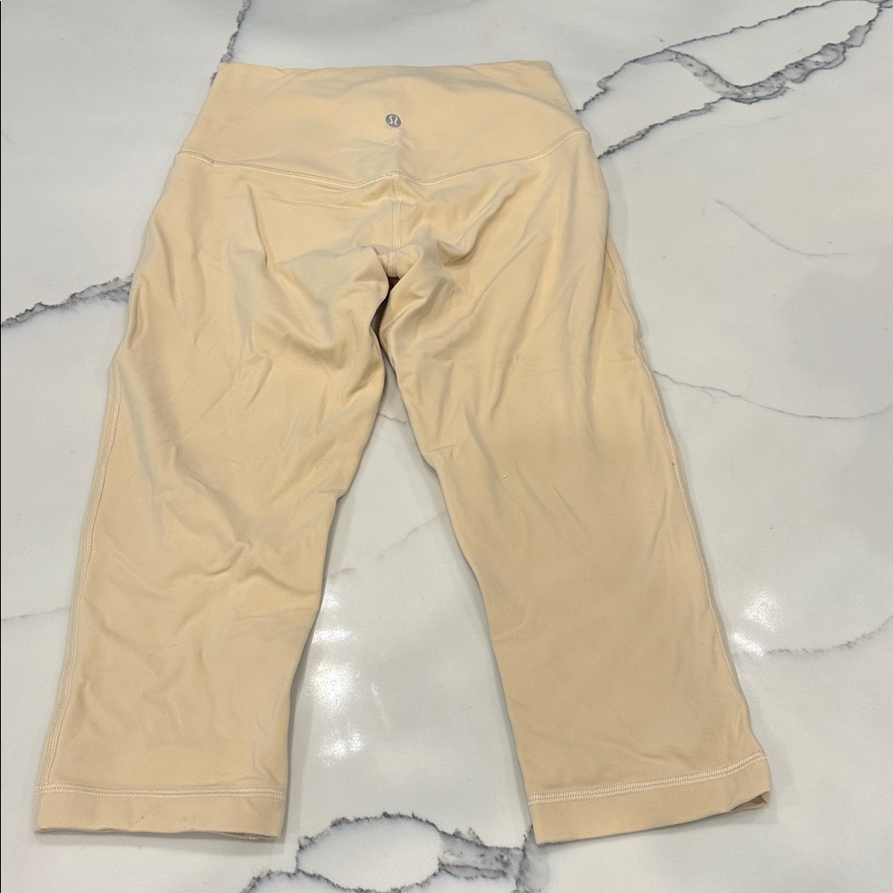 Lululemon leggings size 6 - Picture 2 of 3